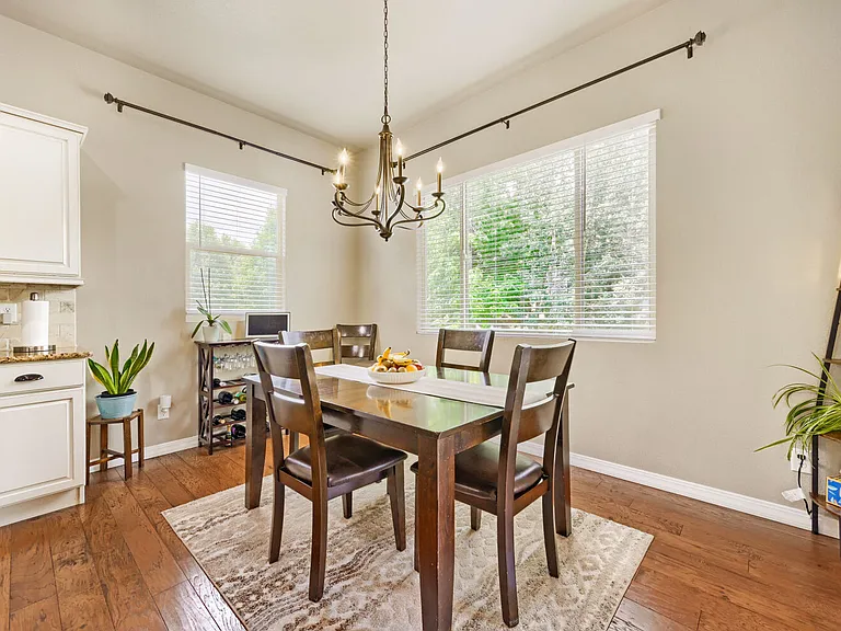 6134 Rennert Dr — Photo 14