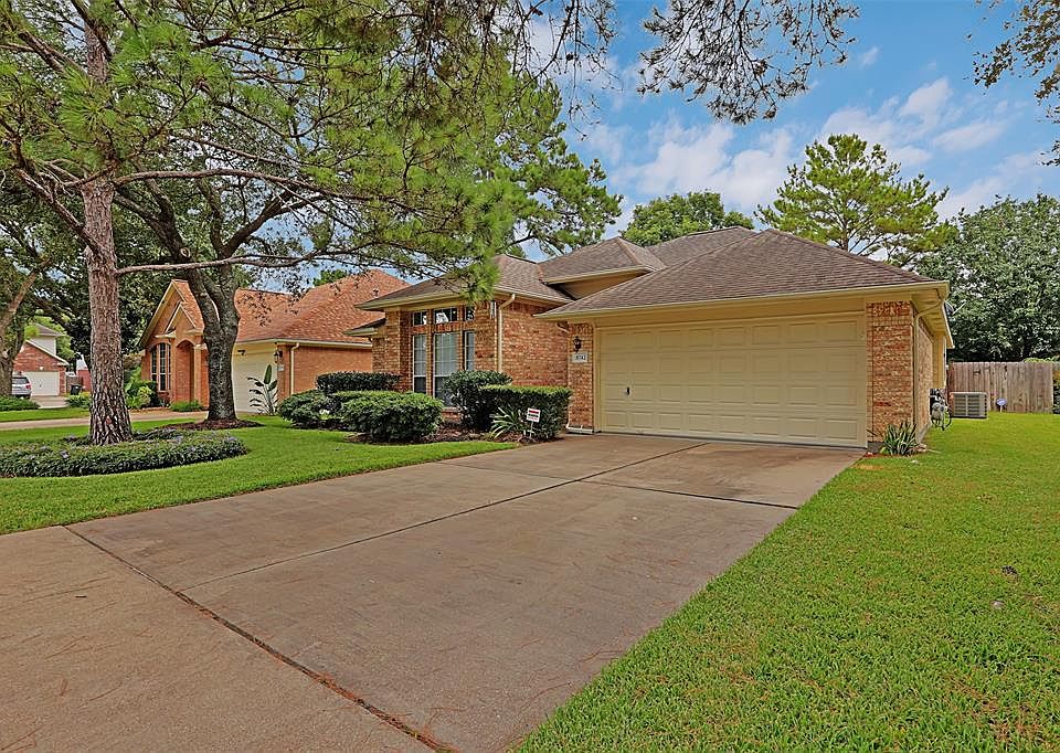 1st image of 8742 Aberdeen Palms Dr