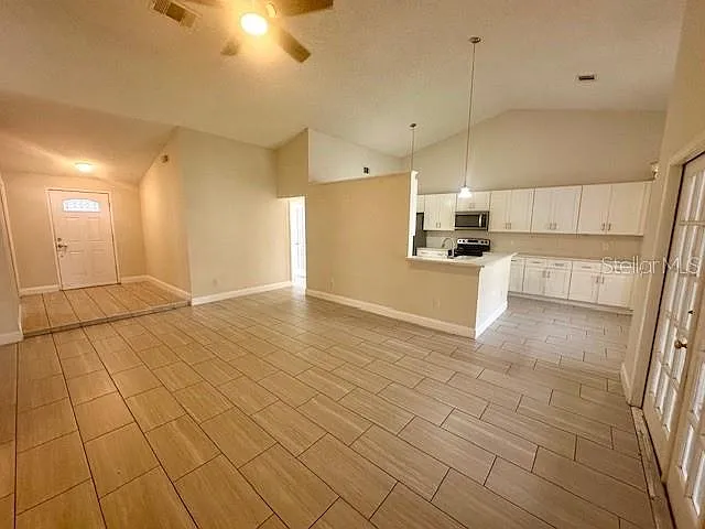 12686 Newfield Dr — Photo 4