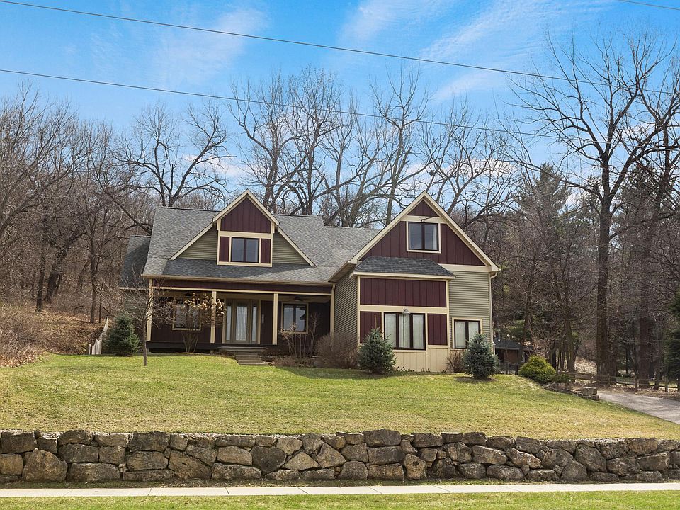 1st image of 1067 Pioneer Rd