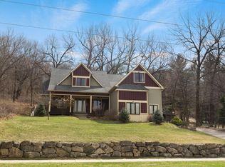 1067 Pioneer Rd, Red Wing, MN 55066