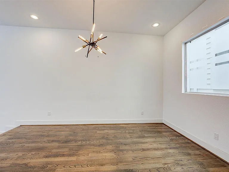 1515 Crockett St — Photo 4