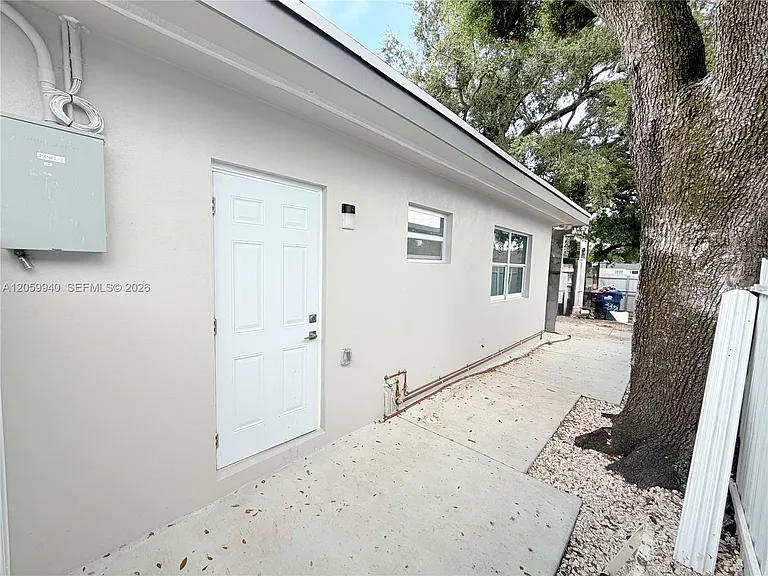 3392 NW 50th St #3392 — Photo 25