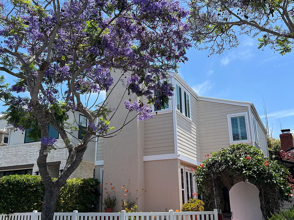 502 Acacia Ave