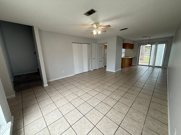 2808 Villa Woods Cir — Photo 6
