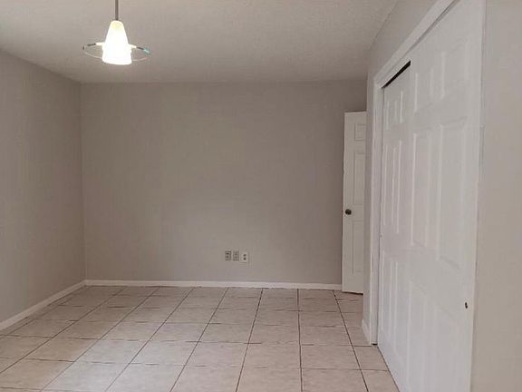 5th image of 2826 Christie Ln
