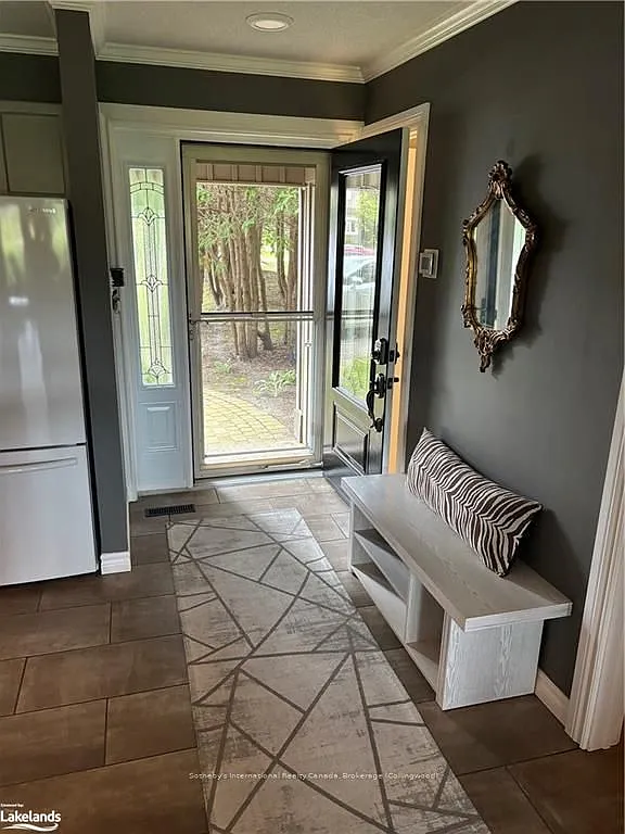 4 bed, $4,200 — Photo 2