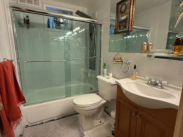 1120 Banner Ave #1, Brooklyn, NY 11235