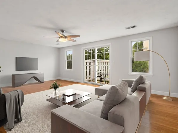 41 Water St APT 3A, Weymouth, MA 02189