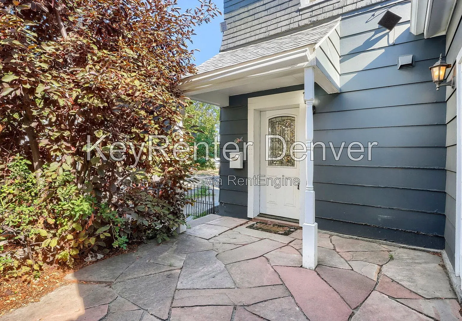 2 bed, 2.0 bath, 1362 sqft, $3,300 — Photo 2