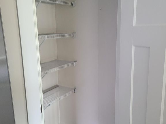 Kitchen pantry