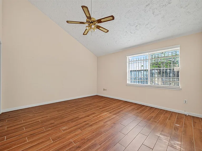 10913 Bexley Dr #913 — Photo 25