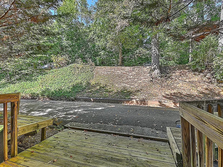 109 Beechnut St #7 — Photo 2