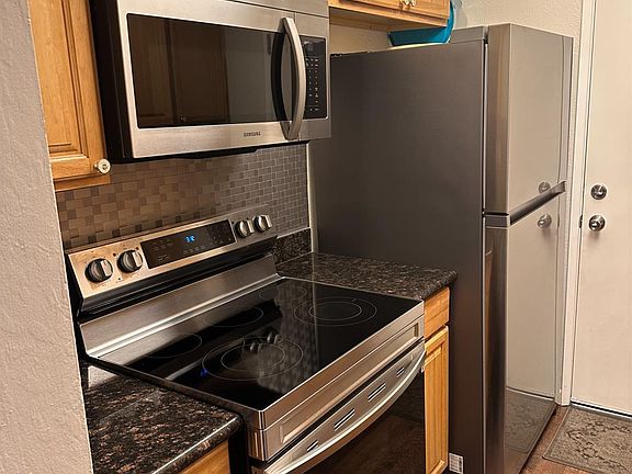 4th image of 142 Del Rio Circle #2