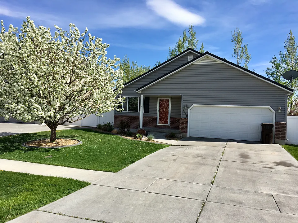 2550 Pearce Dr #1