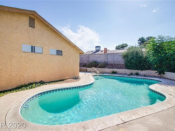 4th image of 5385 Bramble Ln