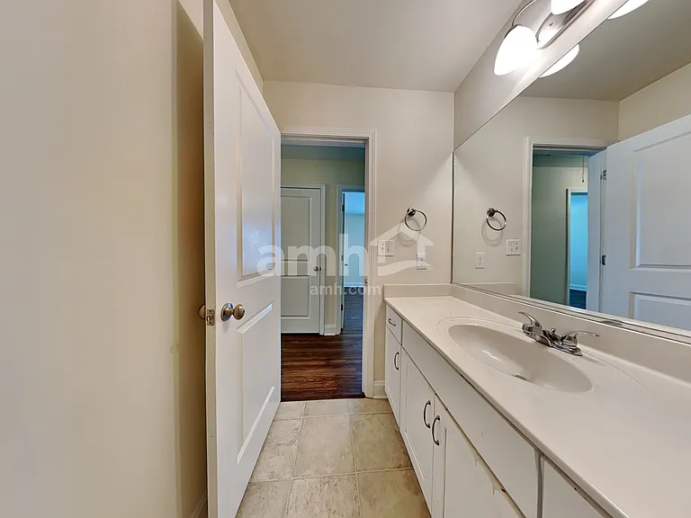 72 Monarch Way — Photo 16