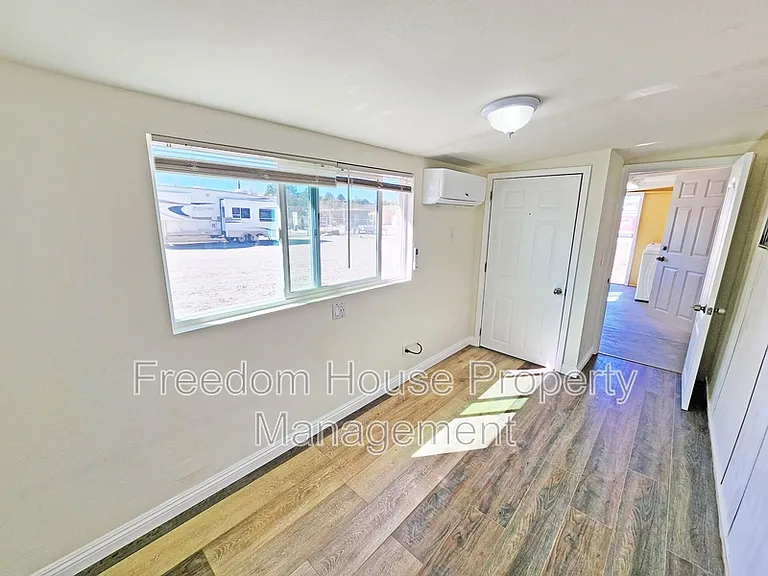 1080 W Windsong Ln #B — Photo 21