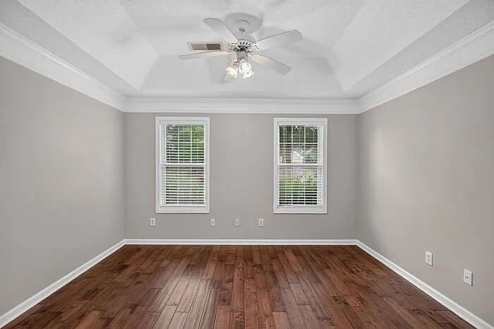390 Silverthorn Dr NW — Photo 14