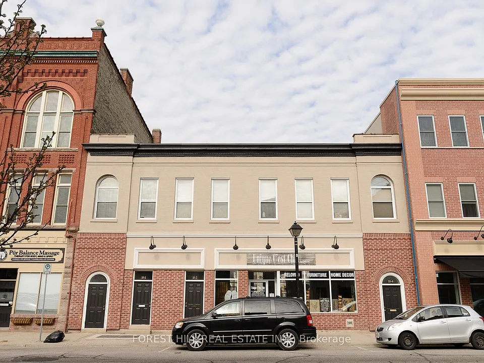 18 Water St N #1