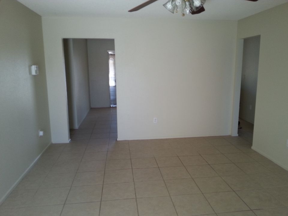 2nd image of 4308 W 21st Pl