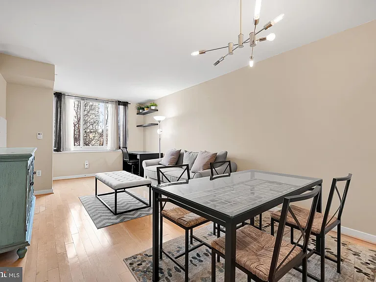 1000 New Jersey Ave SE #317 — Photo 9