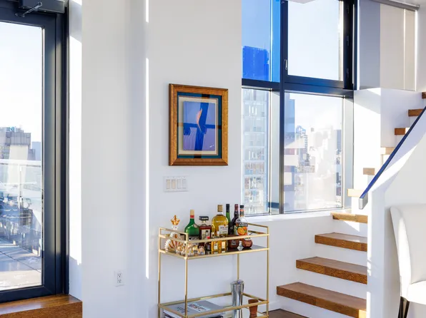 105 Norfolk Street image 9 of 15