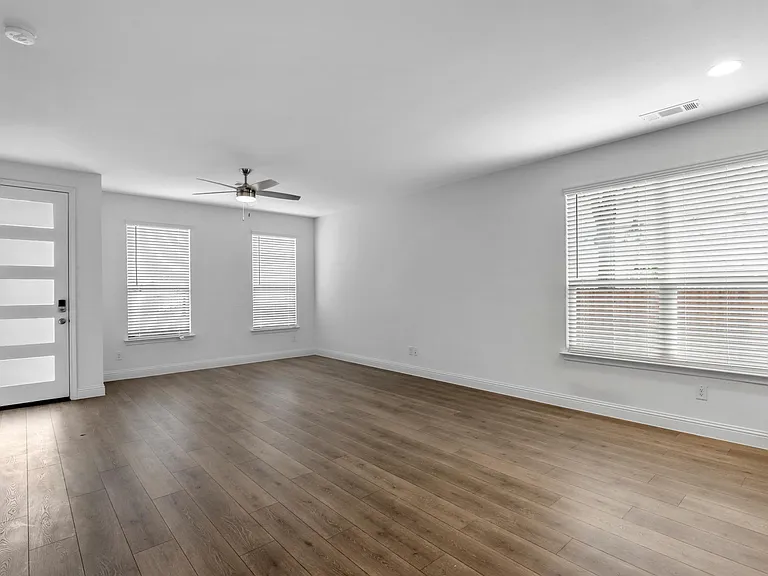 228 Sunset Ln — Photo 25