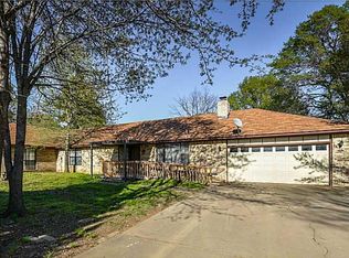 113501 S 4750th Rd, Muldrow, OK 74948