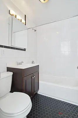 Rented by Keller Williams NYC | media 16