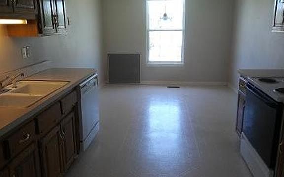 3rd image of 1837 Wilkerson St