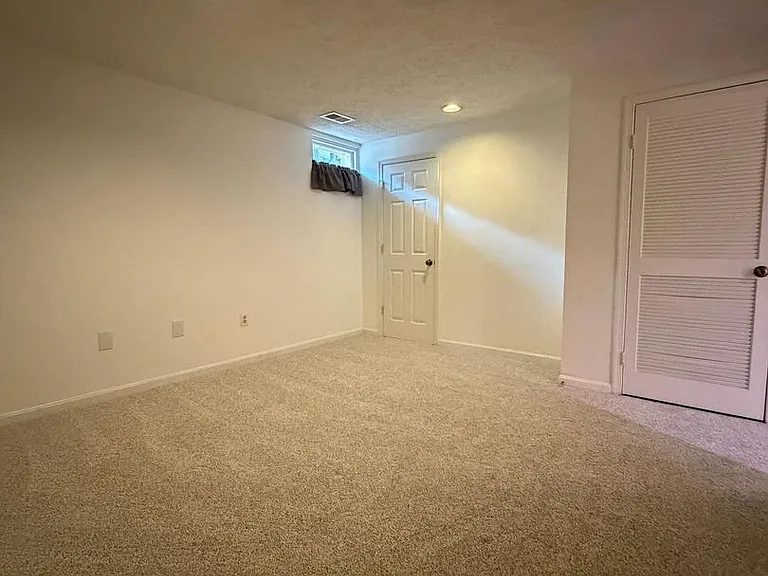 14611 Flower Hill Ct — Photo 19