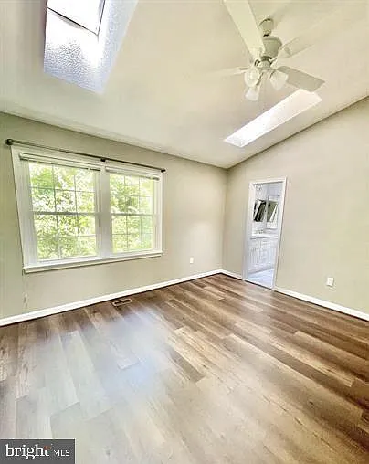 154 Washington St — Photo 12