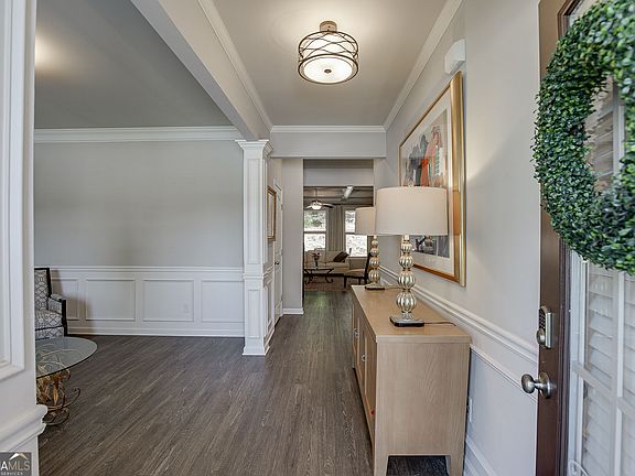 4th image of 9864 Elderberry Pointe
