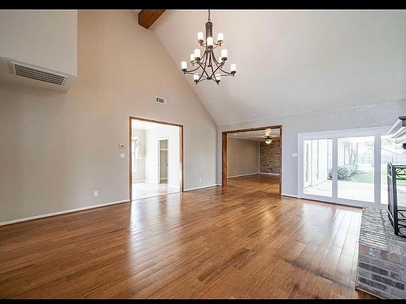 4th image of 2654 Live Oak Dr