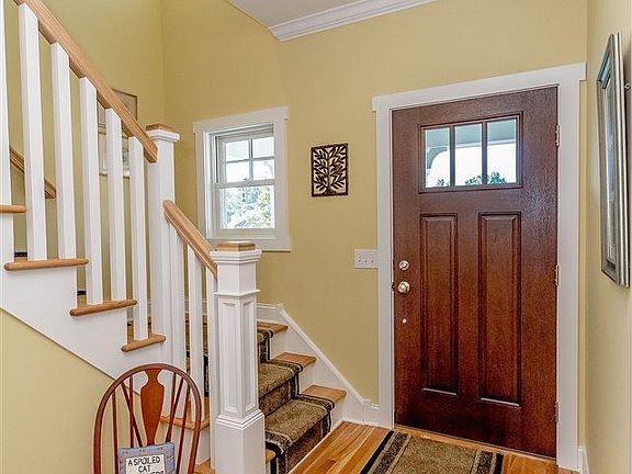 5th image of 10 Persimmon Pl