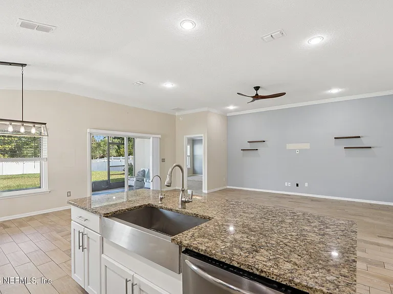 649 Shetland Dr — Photo 20