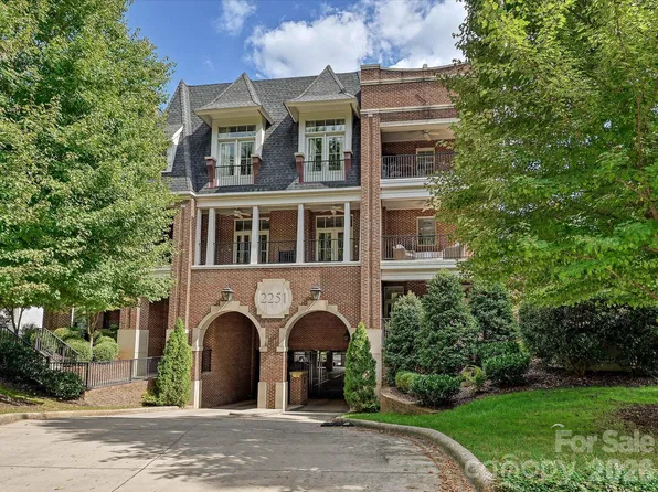 2251 Selwyn Ave #203, Charlotte, NC 28207
