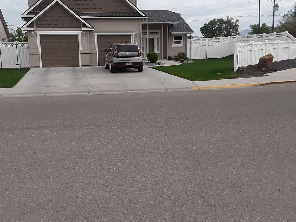 1st image of 1002 Dittman Dr