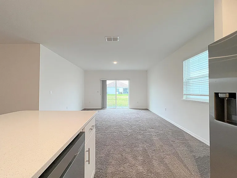 1162 Oak Bluff Dr — Photo 7