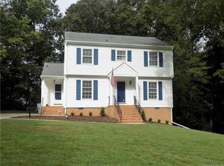 7611 Summerwood Ln, Charlotte, NC 28270