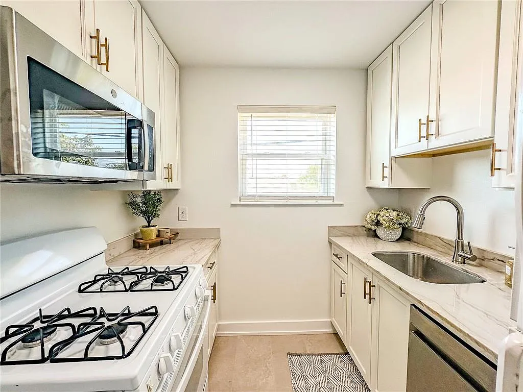 2 bed, 1.5 bath, 850 sqft, $1,250 — Photo 4