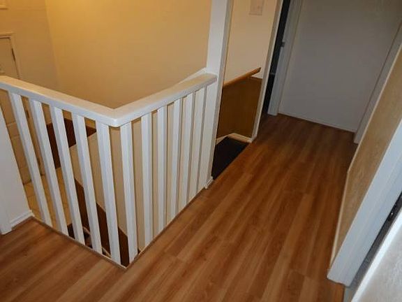 3rd image of 2106 Homedale Dr #B