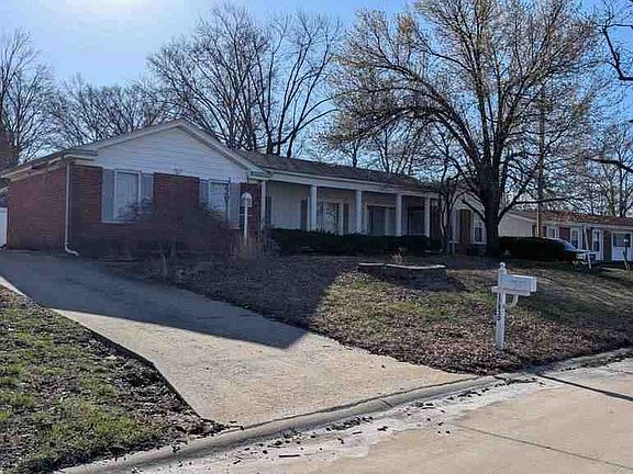 3rd image of 12830 Danube Dr