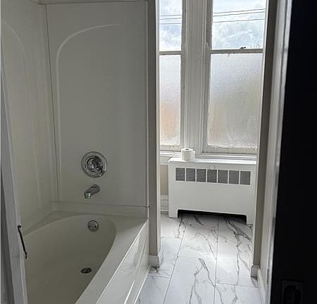 5th image of 835 York St #2