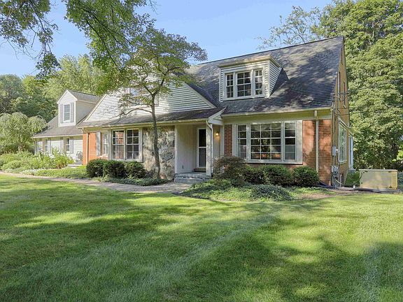 3rd image of 6022 Orion Rd