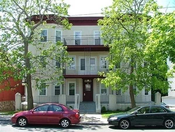 100 Quincy Ave #5 — Photo 2