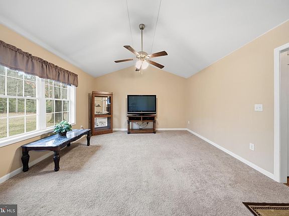5th image of 8035 Armiger Dr N