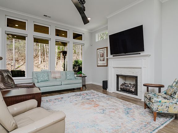 2nd image of 5733 Calton Rd