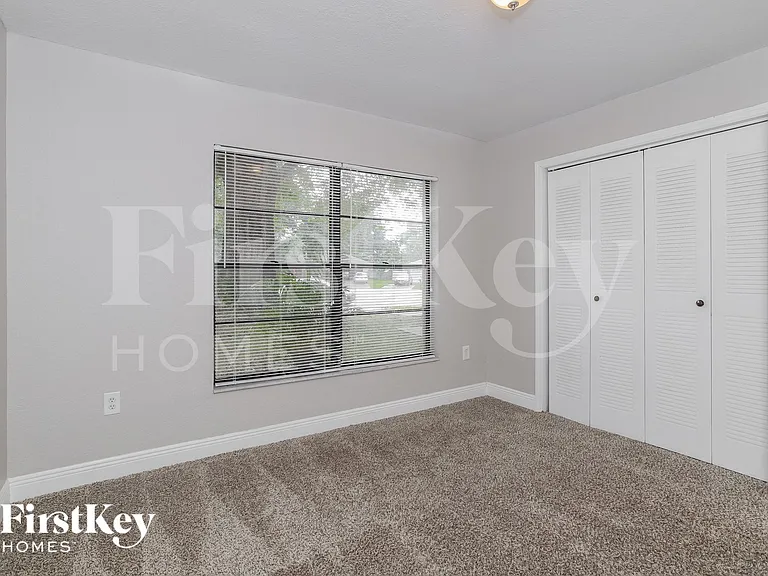 114 Keith Ct — Photo 12